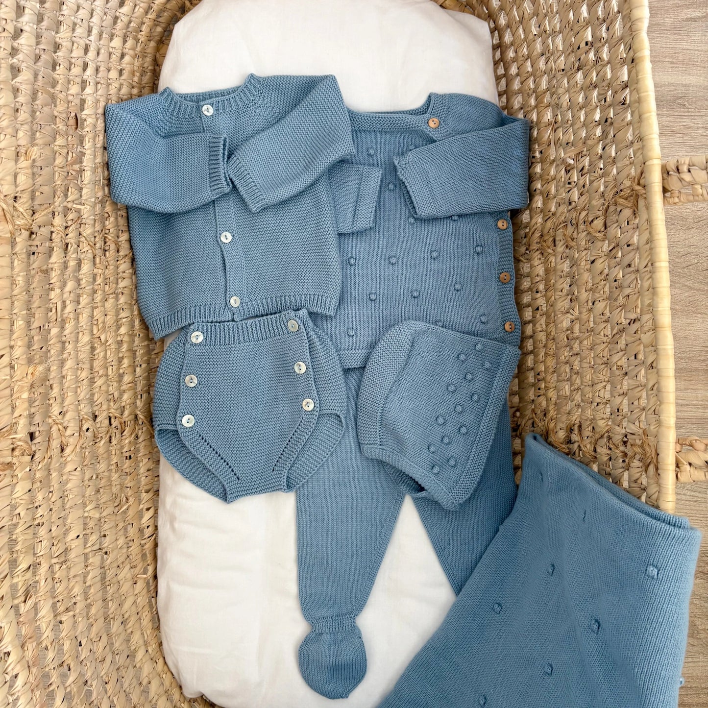 Baby box pompon