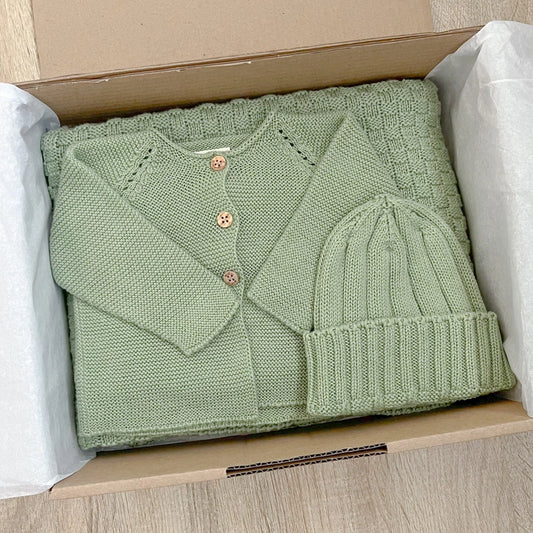 Baby box – newborn ( copertina, completino e cappellino)