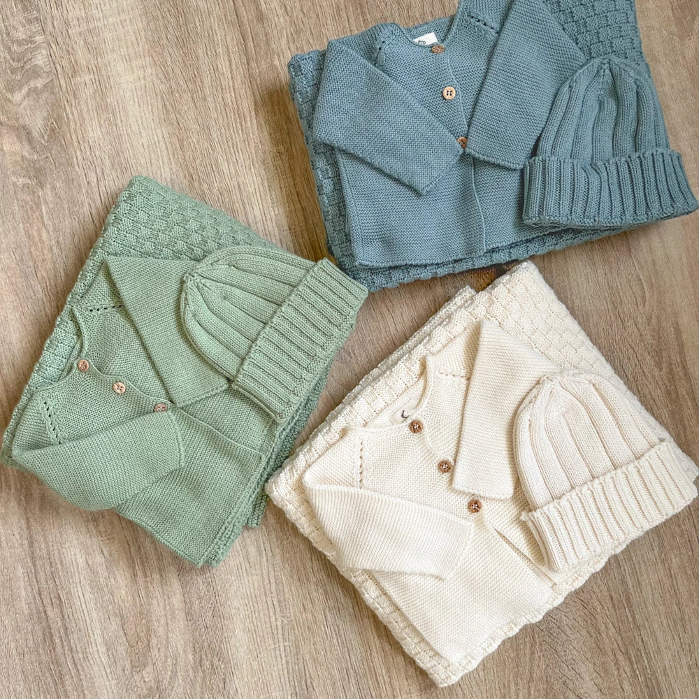 Baby box – newborn ( copertina, completino e cappellino)