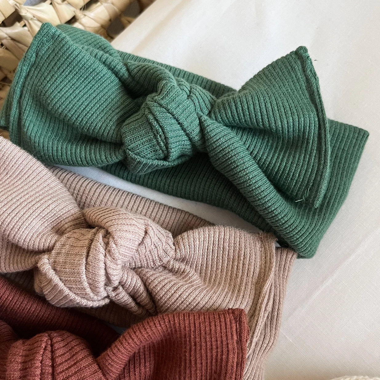 Fascetta neonata con fiocco