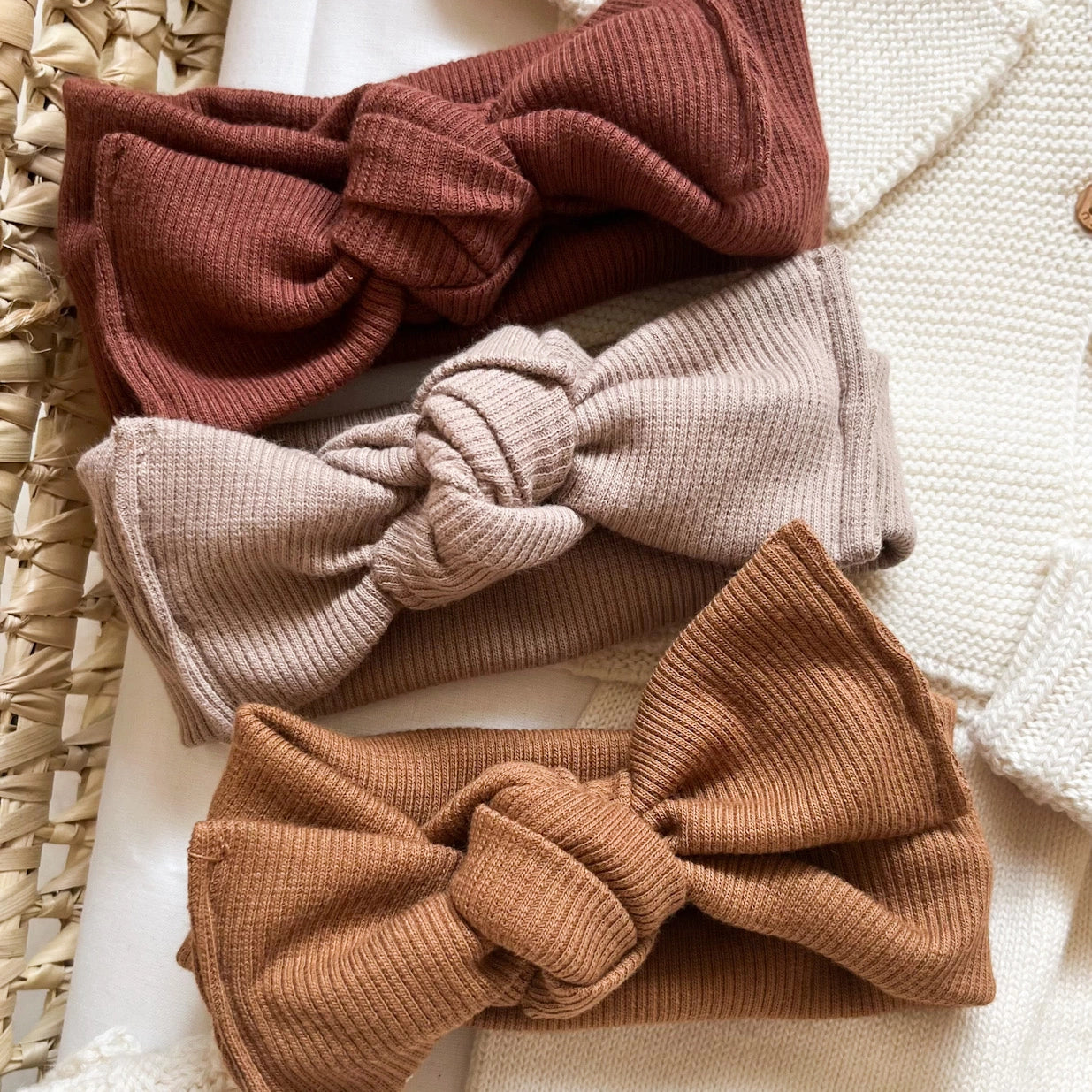 Fascetta neonata con fiocco