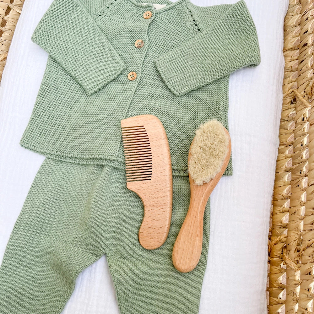 Set spazzole e pettine in legno